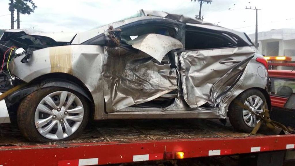 Acidente com três feridos na BR 282 em Vargem Bonita