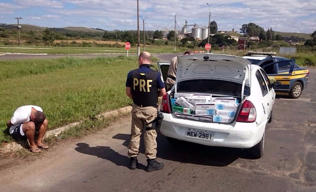 Mil pacotes de cigarros contrabandeados são apreendidos na BR 153