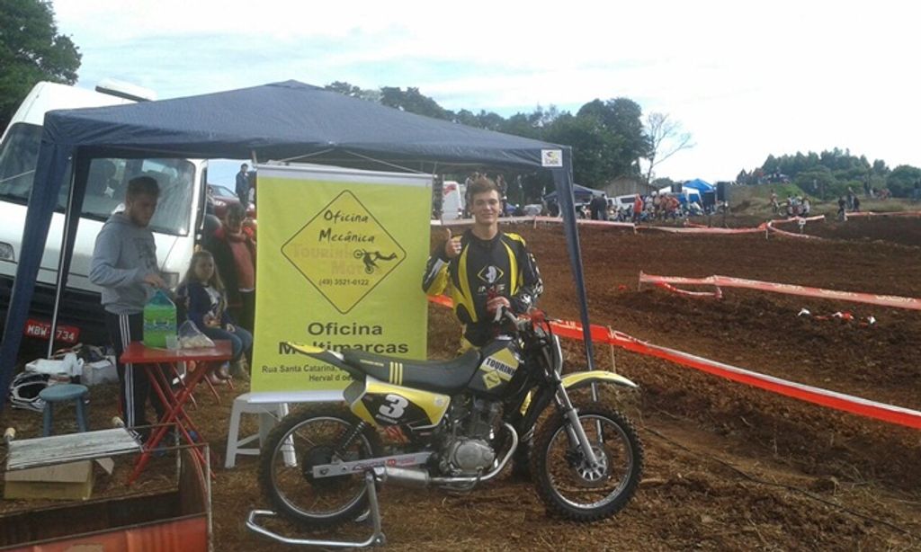 Jovem Hervalense  se destaca no velocross