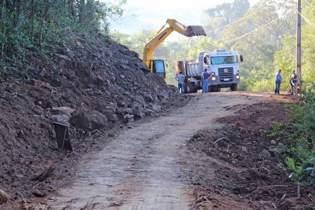 Prefeitura de Piratuba inicia obras para mais uma pavimentação