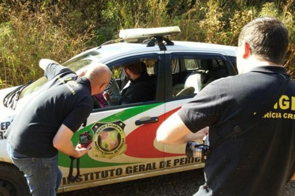 IGP faz reconstituição de crime de possível serial killer em Caçador