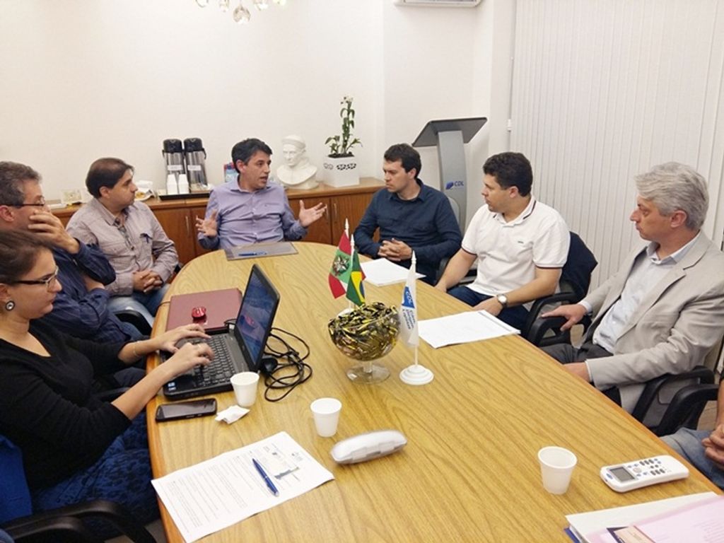 CDL/Joaçaba promove reunião e revela preocupação com Lei de Acessibilidade