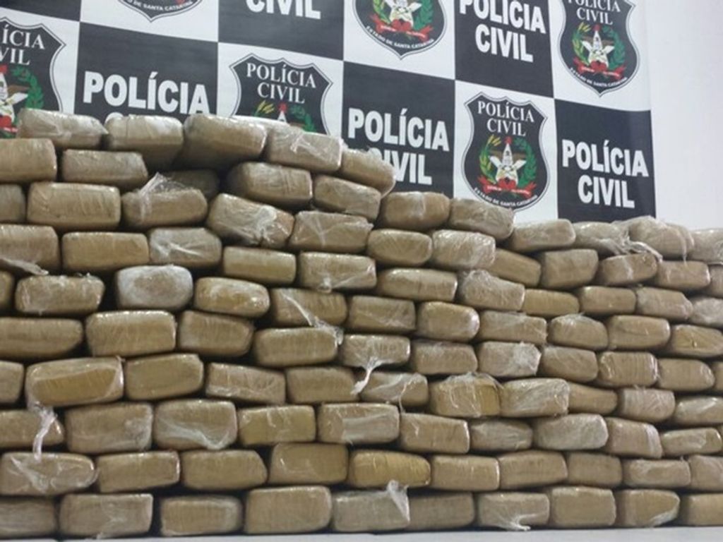 Camponovense é preso na Capital com 300 quilos de maconha
