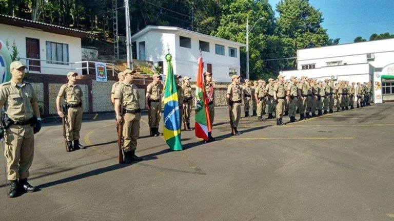 Solenidade marca a comemoração de 181 anos da PM em Santa Catarina