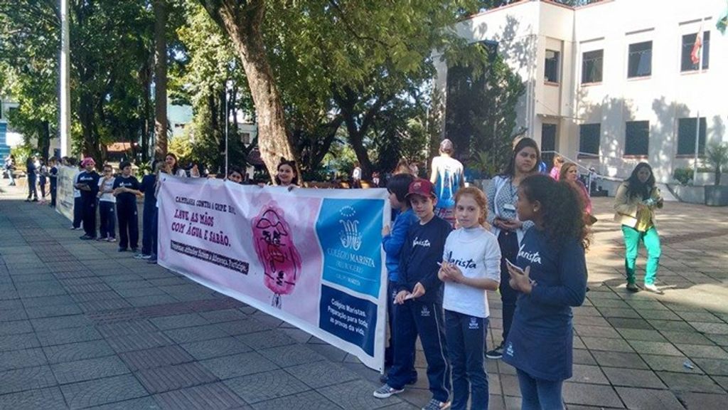 Alunos do Colégio Marista Frei Rogério realizam Campanha de Prevenção da Gripe H1N1