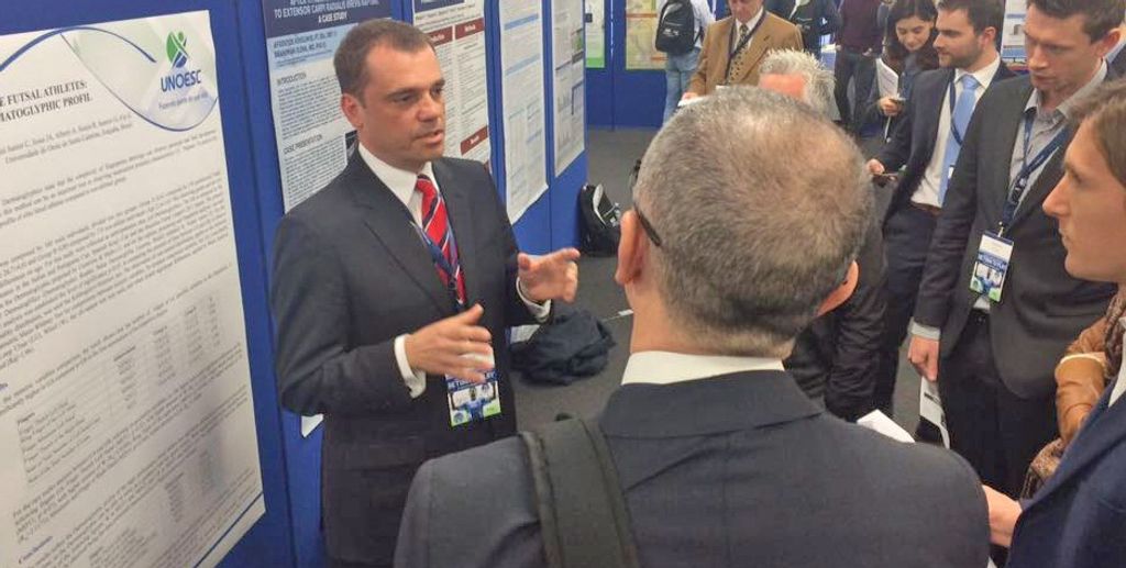Professor da Unoesc participa do maior evento científico mundial de futebol