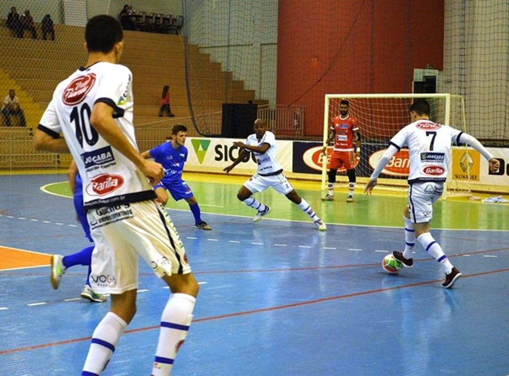 Joaçaba Futsal joga em Canoinhas neste sábado