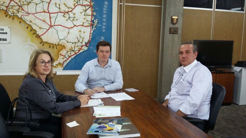 Prefeita de Catanduvas esteve em Florianópolis em busca de recursos