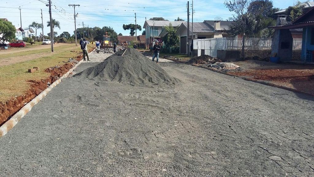 Secretaria de Infraestrutura de Catanduvas trabalha na melhoria de vias e acessos