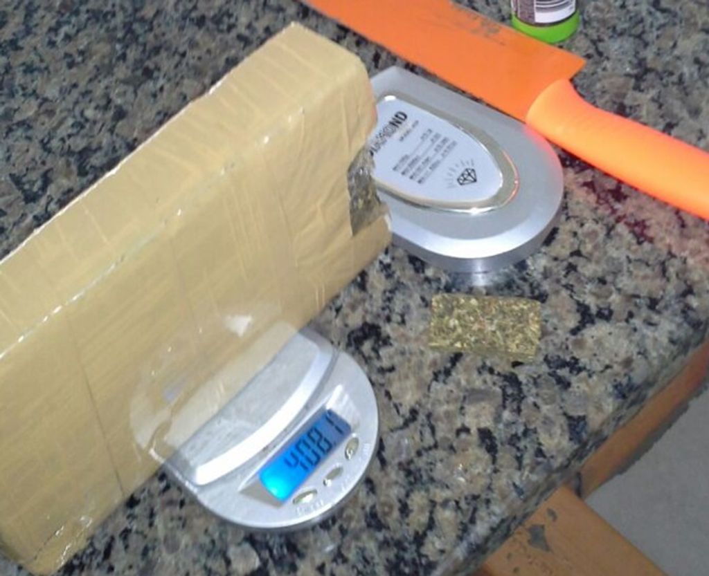 Polícia apreende em Herval tijolo de maconha que estava com  jovens