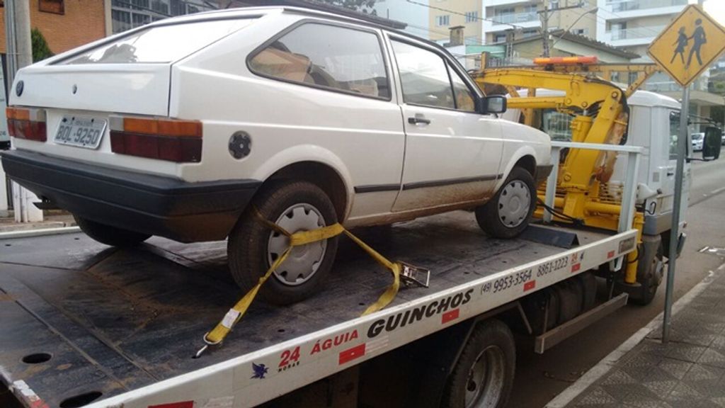 Veículo furtado é encontrado pela PM