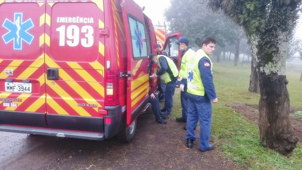 Motorista sobrevive sem ferimentos a grave acidente na BR-282 em Joaçaba