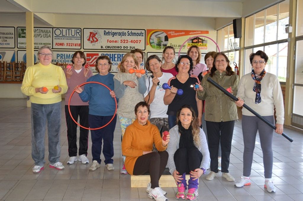 Programa da Secretaria de Saúde leva atividades físicas até os bairros