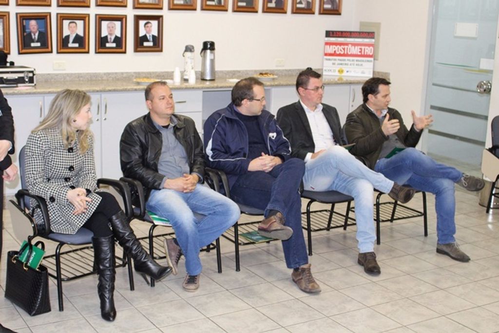 Empresários do ramo de Imobiliária e Construção formam núcleo na ACIOC