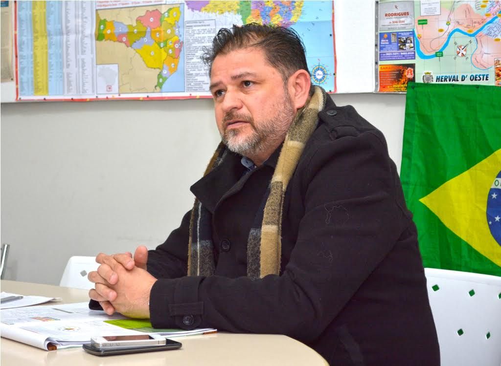 Juliano Pedrini confirma licença do SINPOL/SC e fortalece pré-candidatura a prefeito de Joaçaba