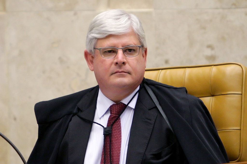 Justiça pede a prisão de Renan, Jucá Sarney e Cunha