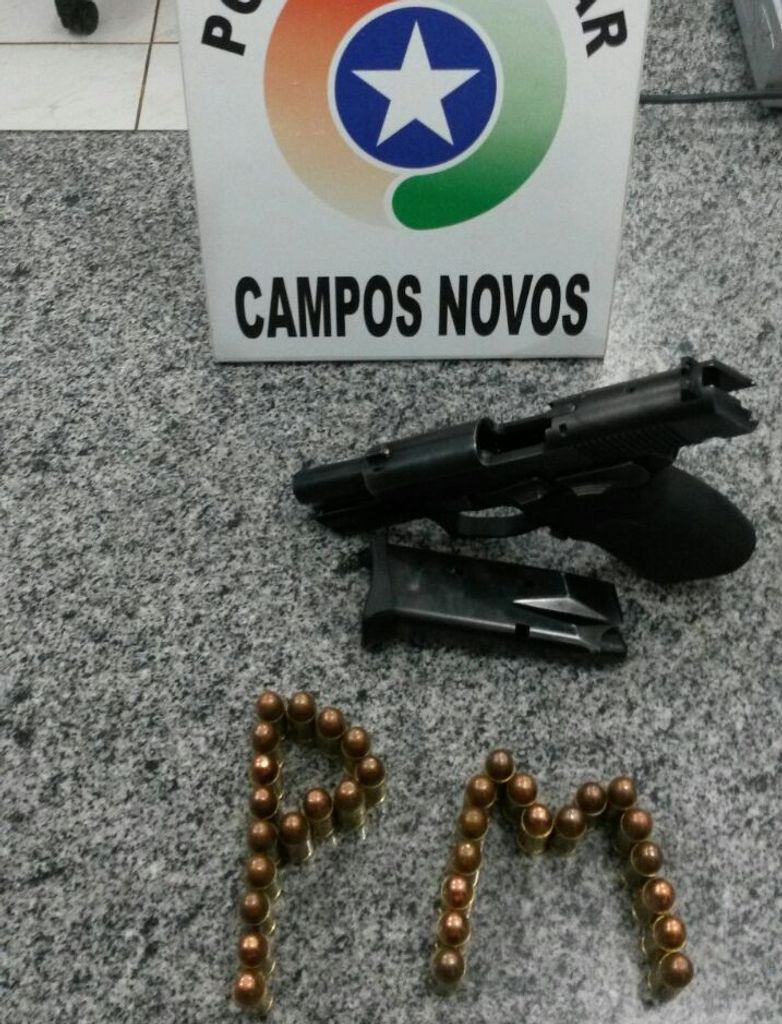 PM apreende arma de uso restrito em Campos Novos