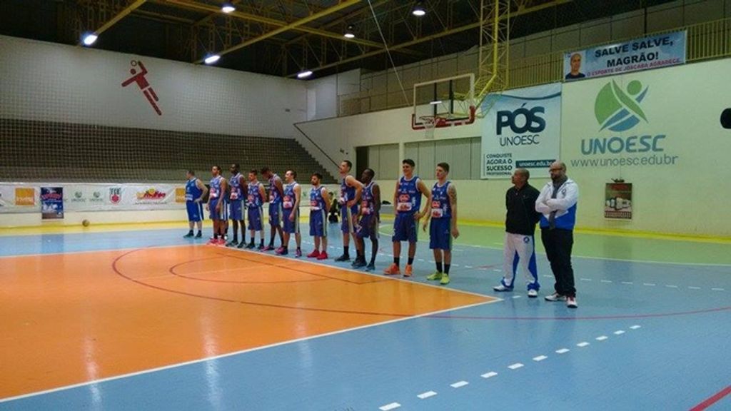 Joaçaba estreia com vitória no Estadual de Basquete