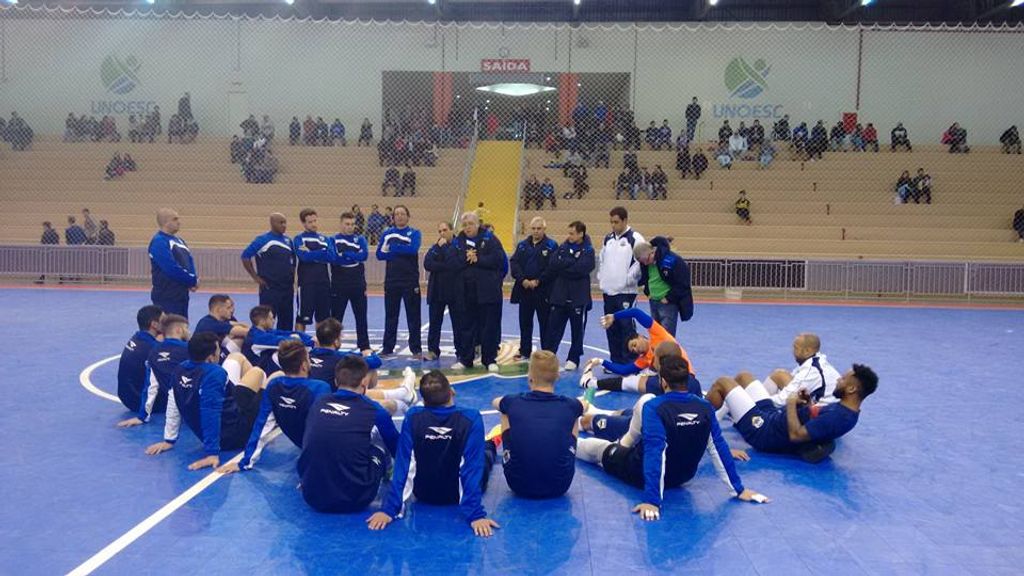 Cobertura em Tempo Real – Brasil treina no Centro de Eventos da Unoesc