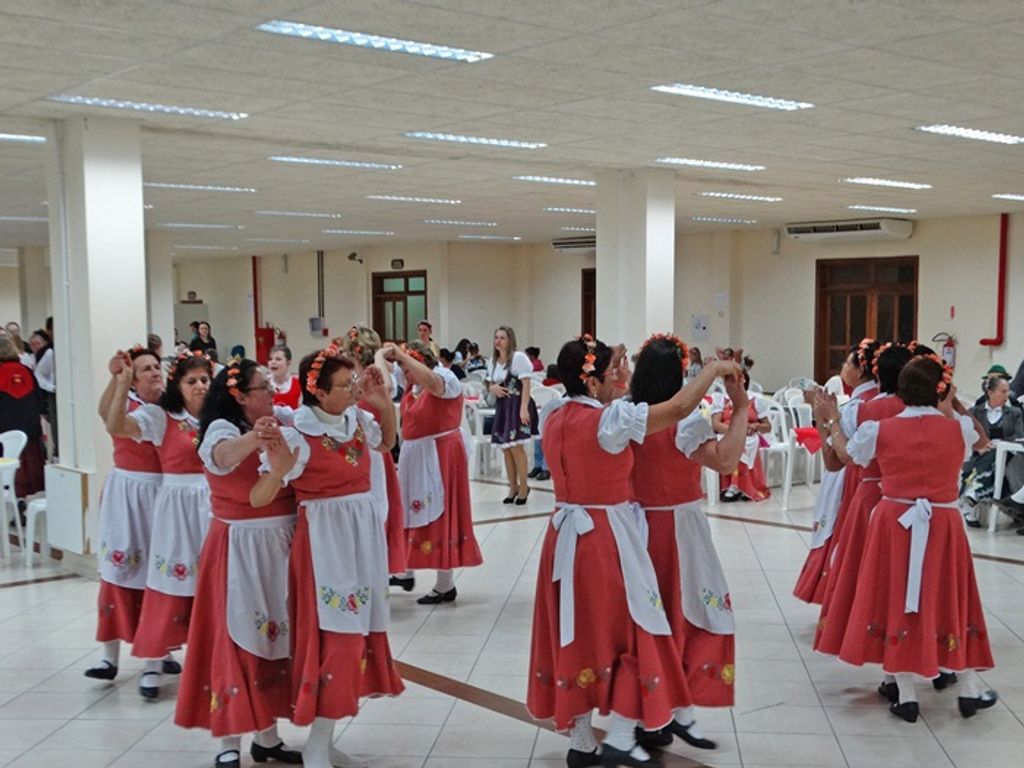 Grupos de Dança realizam a 4ª “Noite Alemã” de Piratuba