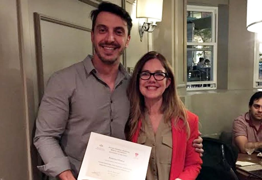 Professor do curso de Odontologia da Unoesc realiza capacitação no Canadá