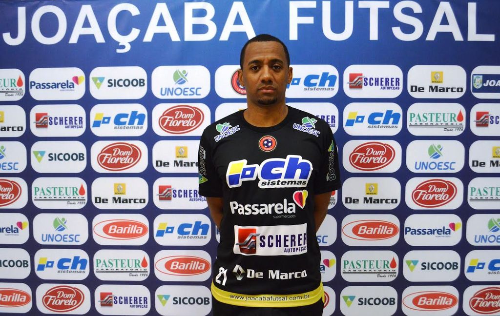 Ala Pábrio é o novo reforço do Joaçaba Futsal