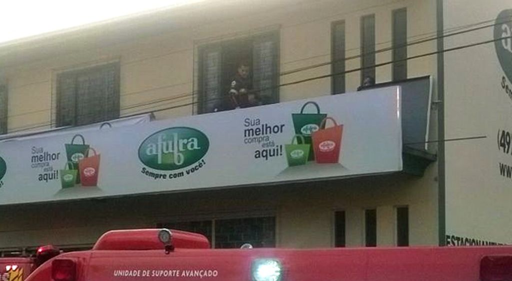 Trabalhador sofre descarga elétrica e fica desacordado em Herval