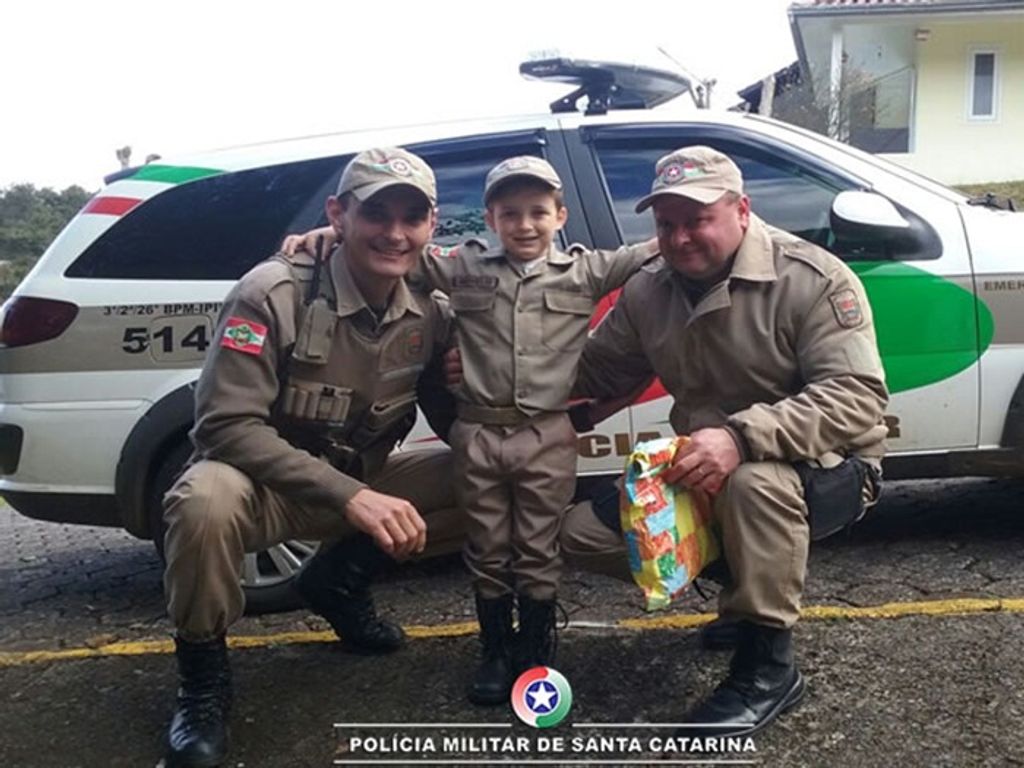 Em Ipira, Polícia Militar faz surpresa para menino no seu aniversário