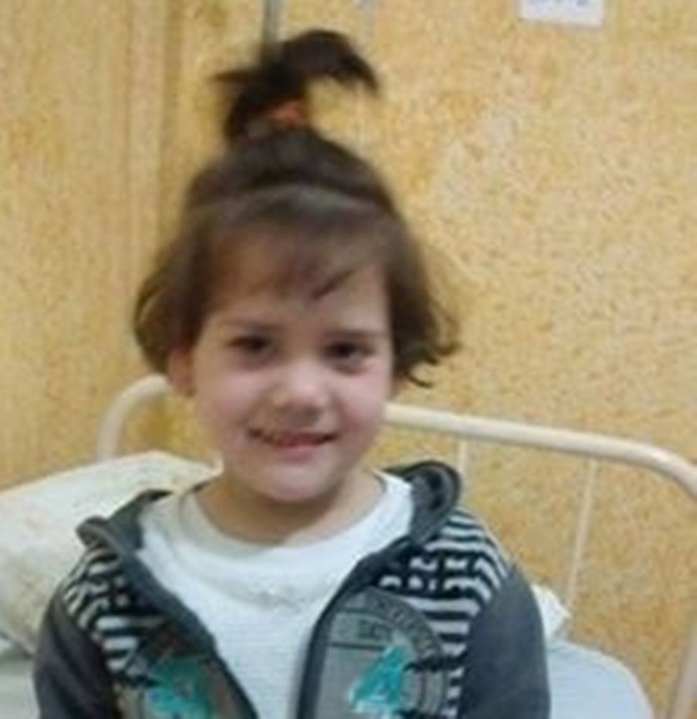 Mãe pede ajuda para arrecadar dinheiro e poder diagnosticar doença da filha de 4 anos