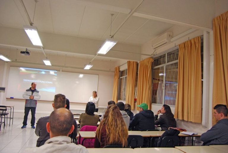 Curso de especialização em Fitness e Personal Trainer realiza aula inaugural