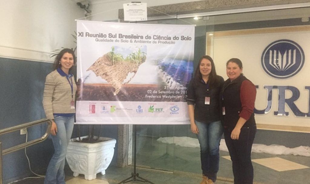 Curso de Agronomia da Unoesc apresenta pesquisas na 11ª Reunião Sul-Brasileira de Ciência do Solo