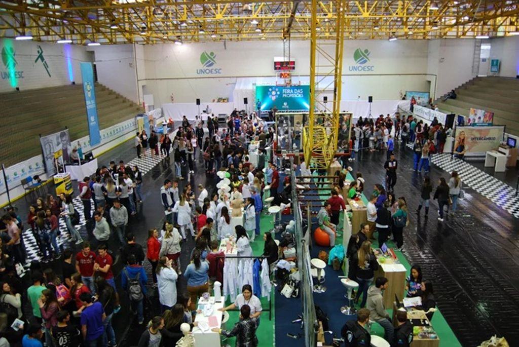 Feira das Profissões reúne cerca de 4 mil pessoas em Joaçaba