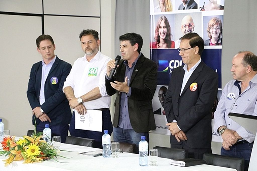 Candidatos a prefeito de Joaçaba expõe propostas para o comércio em  evento da CDL