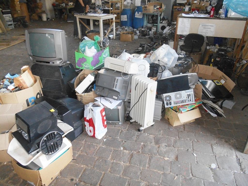CDL/Joaçaba recolhe mais de 400kg de lixo eletrônico