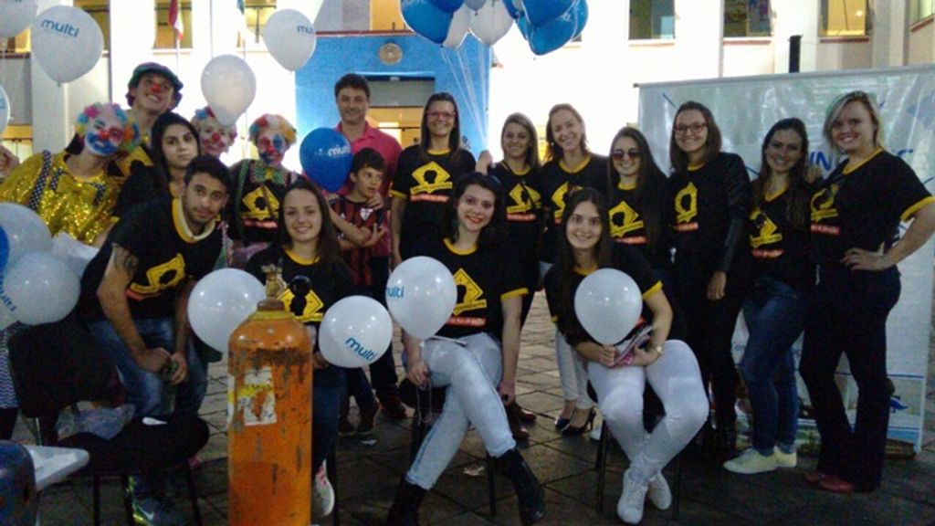 Curso de Psicologia promove ação por um trânsito consciente