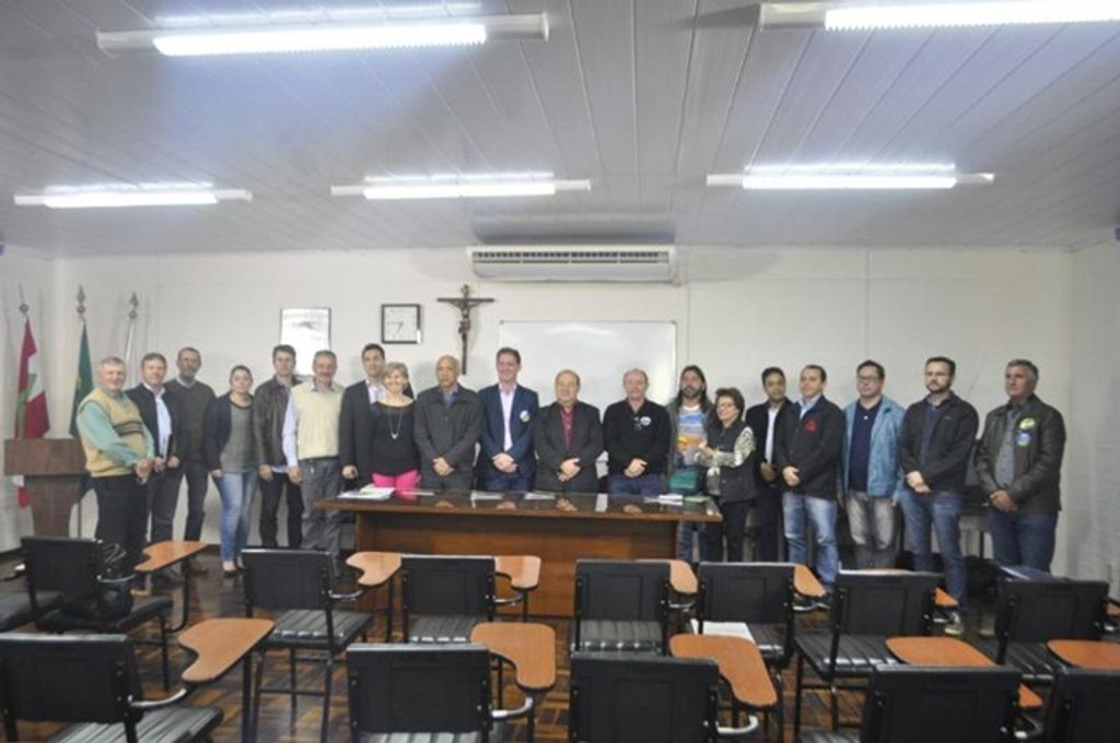 Candidatos a Prefeito de Joaçaba assinam moção e se comprometem a instituir o VISAT