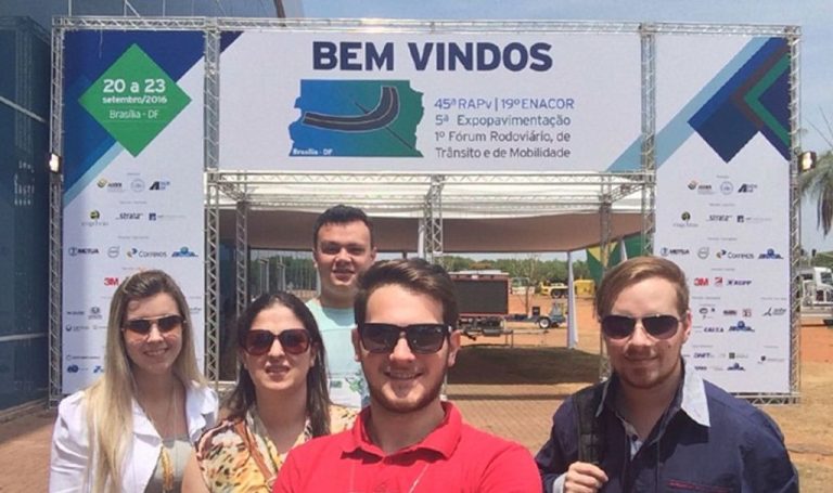 Curso de Engenharia Civil da Unoesc participa de congresso em Brasília