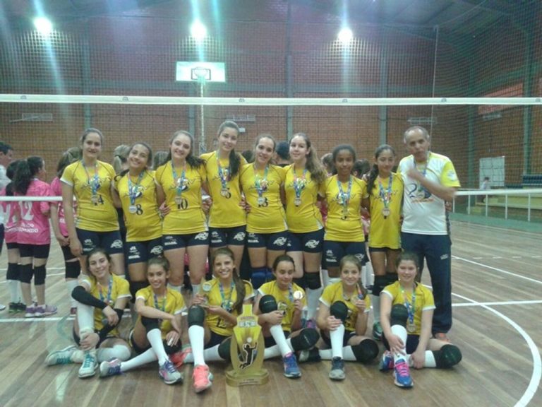 AJOV campeã invicta da Liga Serrana categoria iniciantes