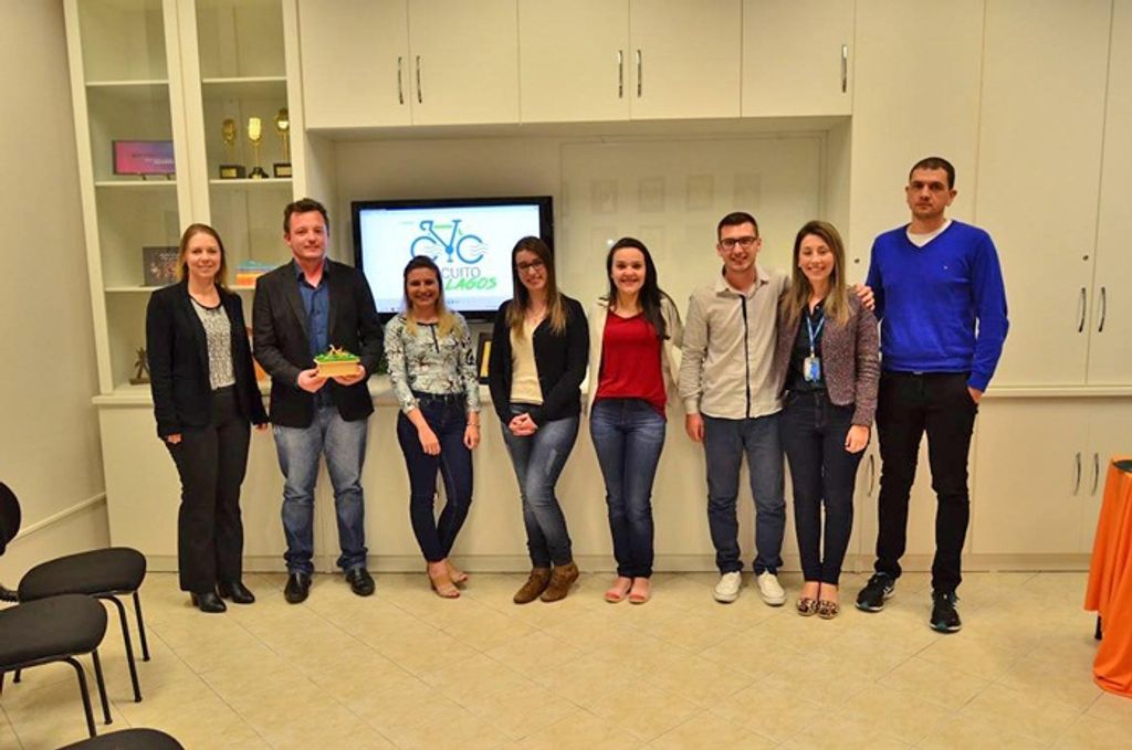 Acadêmicos apresentam campanhas publicitárias desenvolvidas para clientes reais