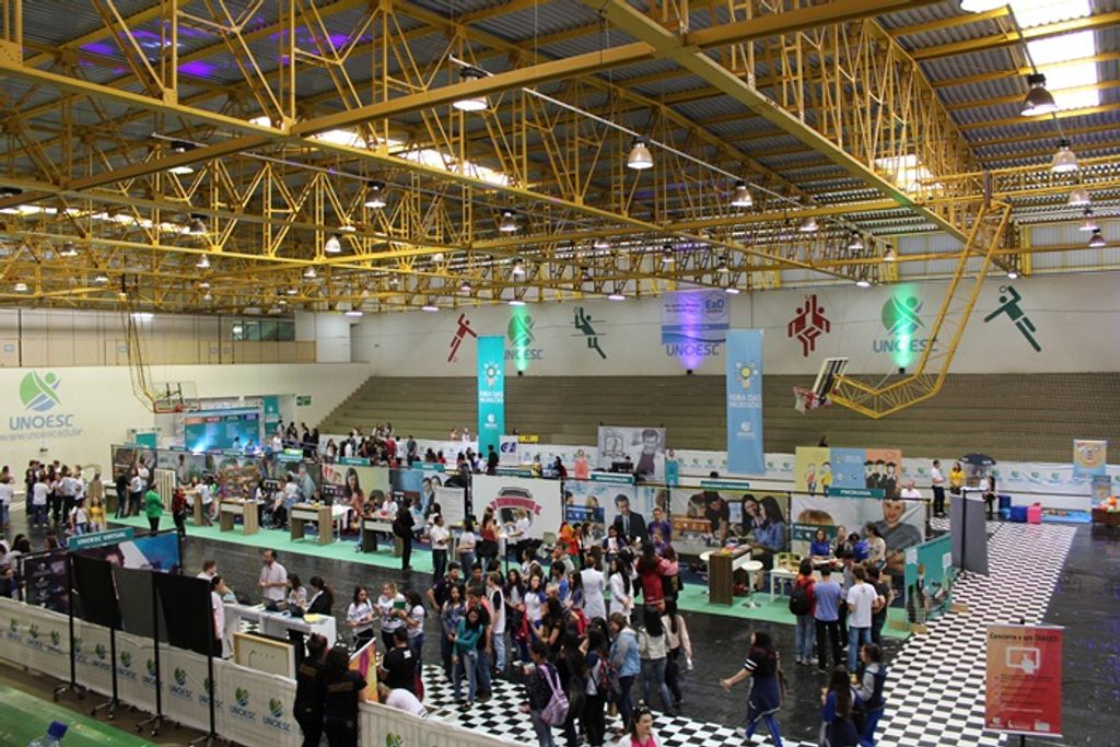 Feira das Profissões movimenta a Unoesc Joaçaba nesta quinta e sexta-feira