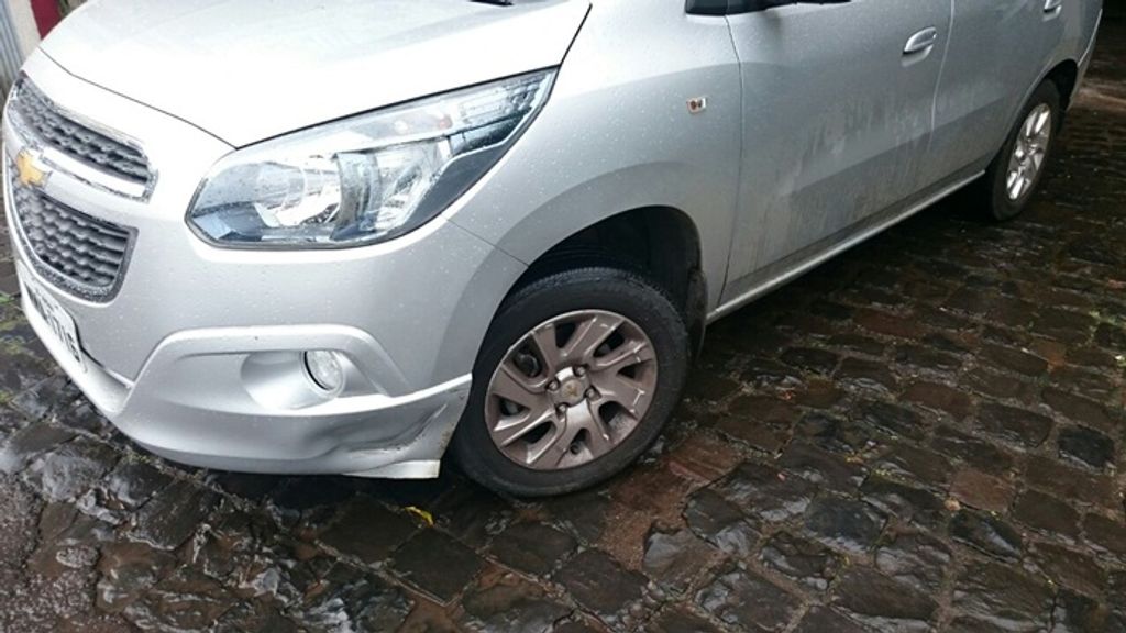 Colisão entre carro e moto deixa uma mulher ferida em Joaçaba