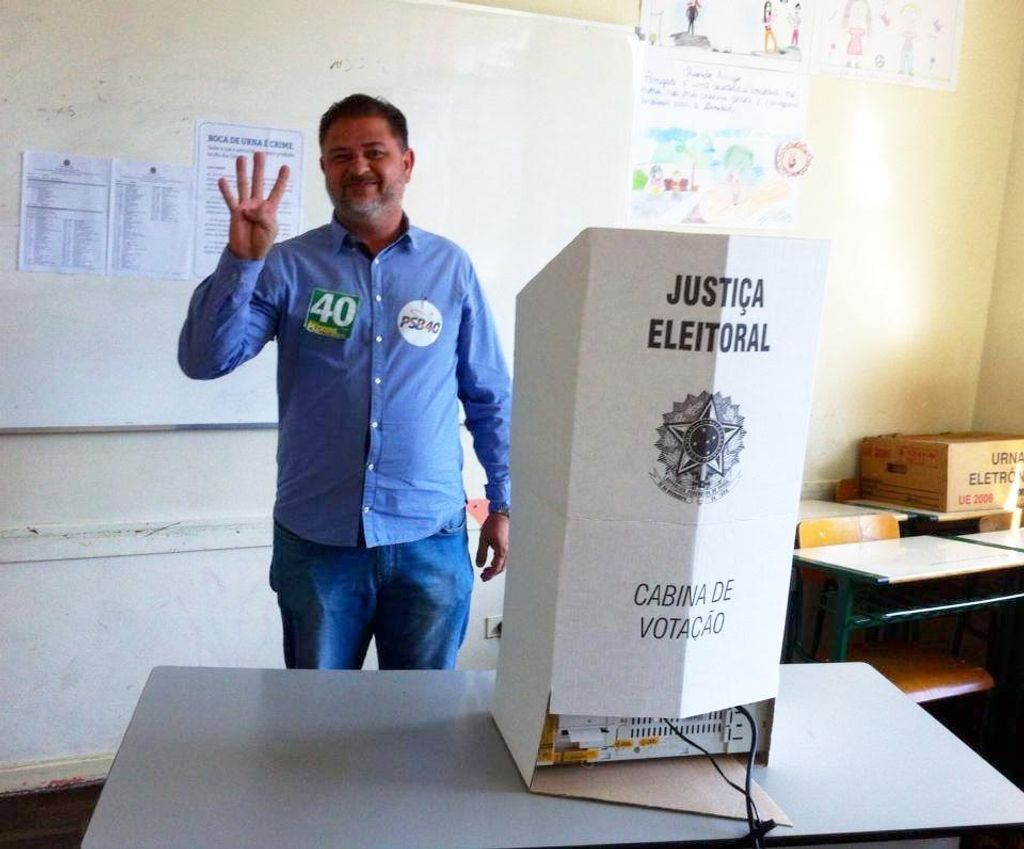 Candidato Pedrini vota em Joaçaba