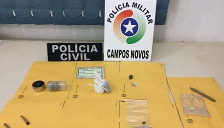 Drogas e documento falso são apreendidos com jovens que iam para festa Rave em Videira