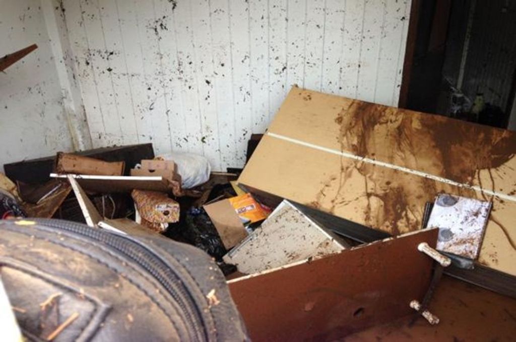 Casas e estabelecimentos comerciais foram atingidos por alagamento em Videira