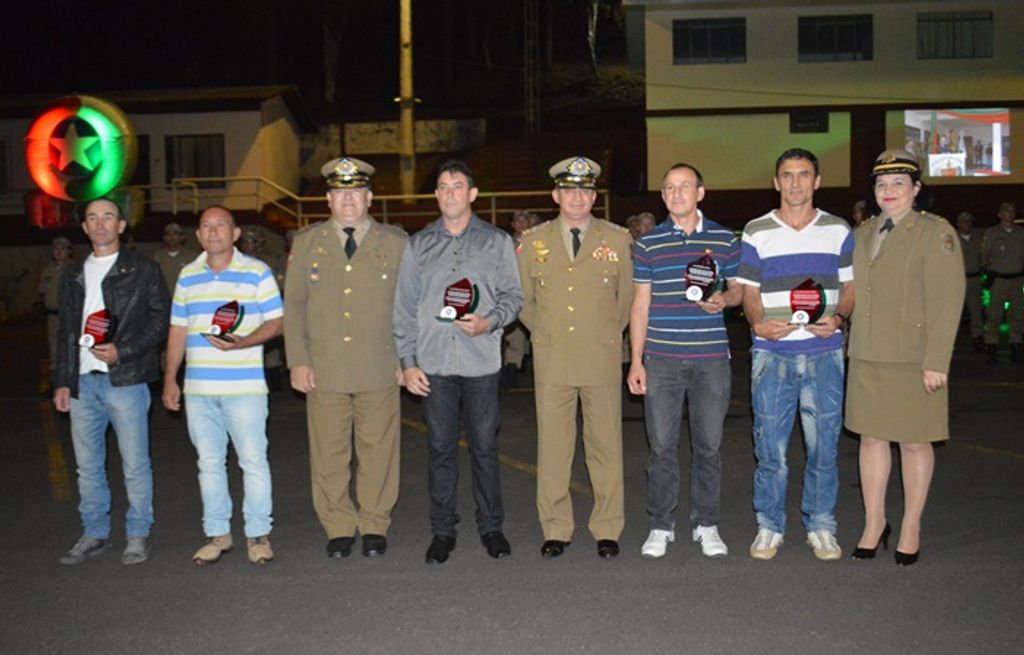 Homenagens marcam solenidade alusiva ao aniversário do 26º BPM em Herval d’ Oeste