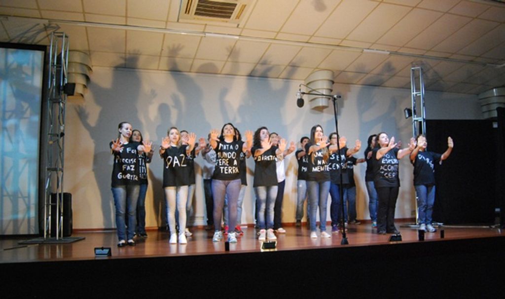 Projeto MPB X Regime Militar faz sua primeira apresentação na Unoesc Joaçaba