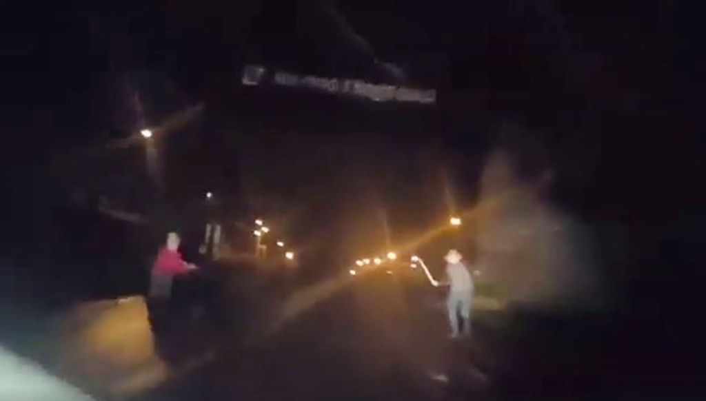 Homens vestidos de palhaço assustam pessoas aqui no meio-oeste