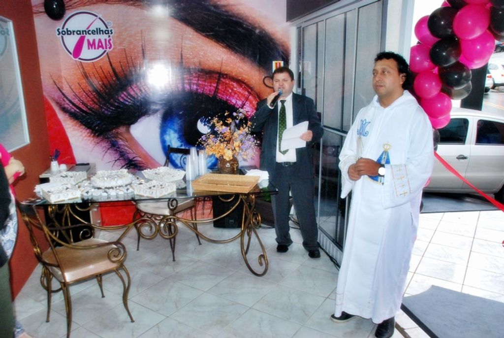 Sobrancelhas Mais inaugura em Joaçaba