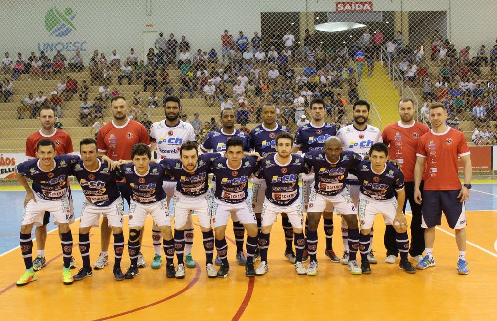 Joaçaba Futsal vence Floripa e larga em vantagem na disputa pela vaga da semifinal