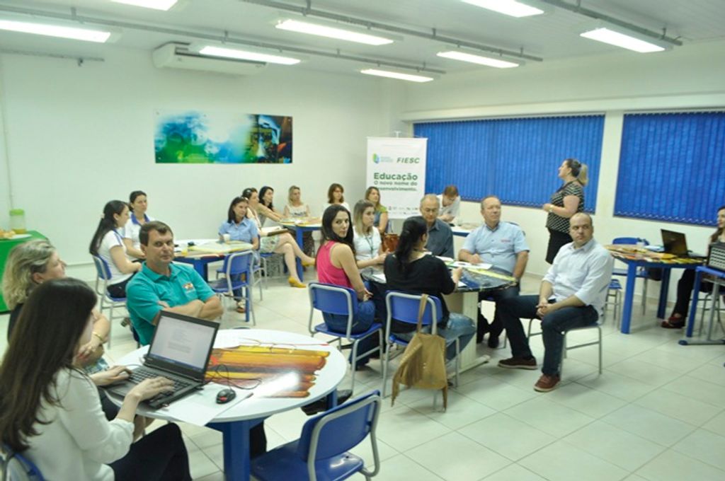 Empresas da região apresentaram cases inscritos no Prêmio Santa Catarina pela Educação.